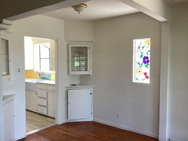 Building Photo - 1125 Pagoda Pl