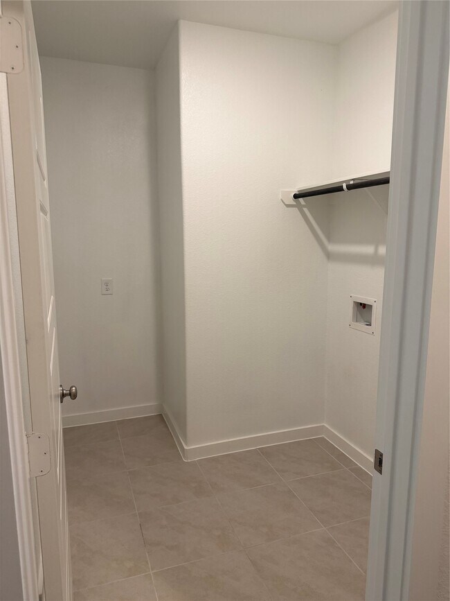 Building Photo - 18739 Frost Ridge Dr