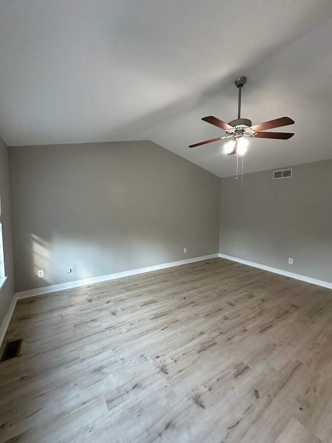 Building Photo - 5404 S Valdai Way