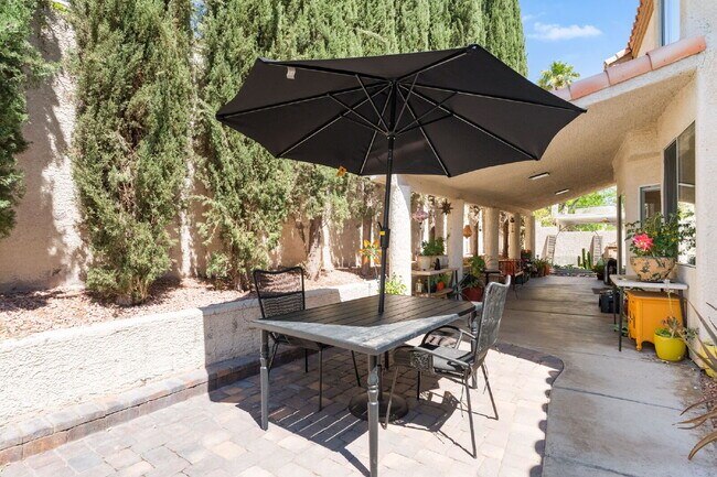 Building Photo - Summerlin 3 Bed / 2.5 Bath Home — Available October 5, 2026