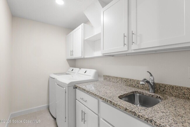 Building Photo - 199 Dayton Blvd