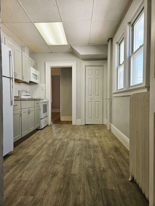 Building Photo - 56 4th Ave