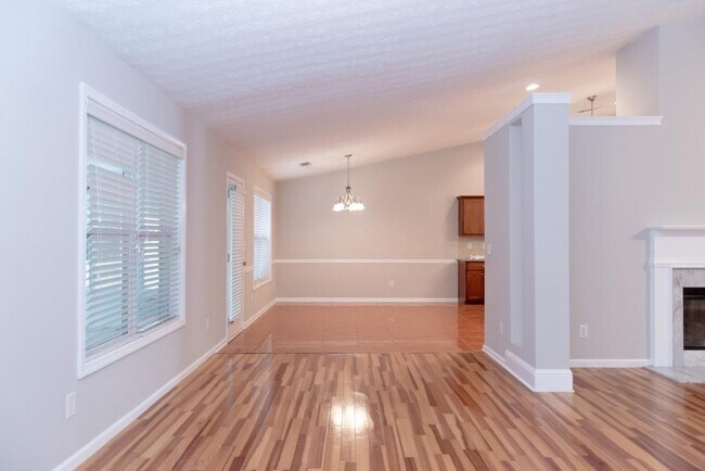 Building Photo - 1159 Simonton Glen Way SE