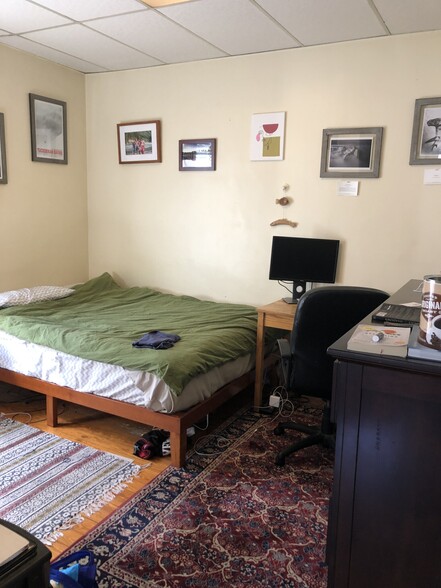 Building Photo - 36 Cherokee St