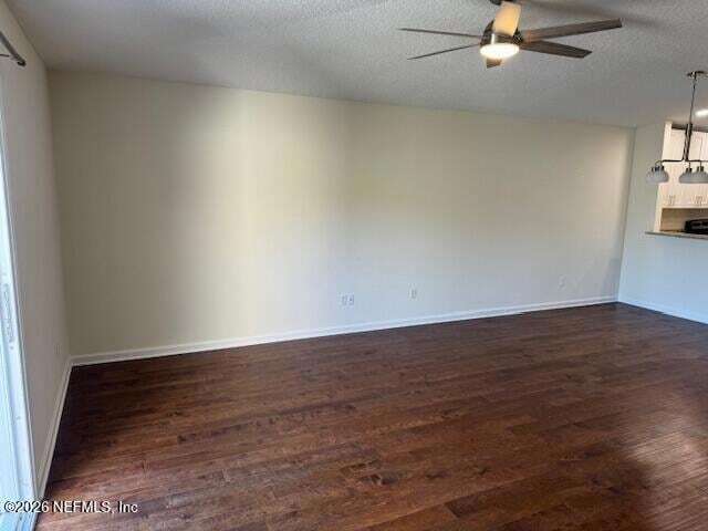 Building Photo - 3907 Grand Central Pl W