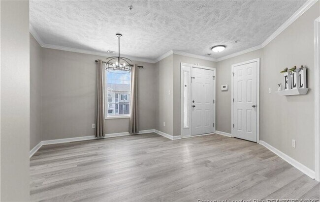 Building Photo - 382 Bubble Creek Ct