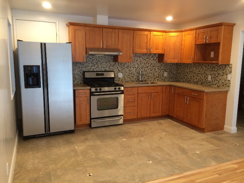 Building Photo - 242 Dennis Dr