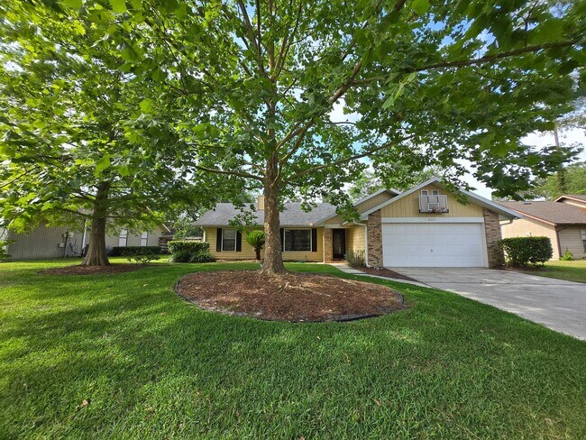 Building Photo - Springtree - Beautiful, spacious home