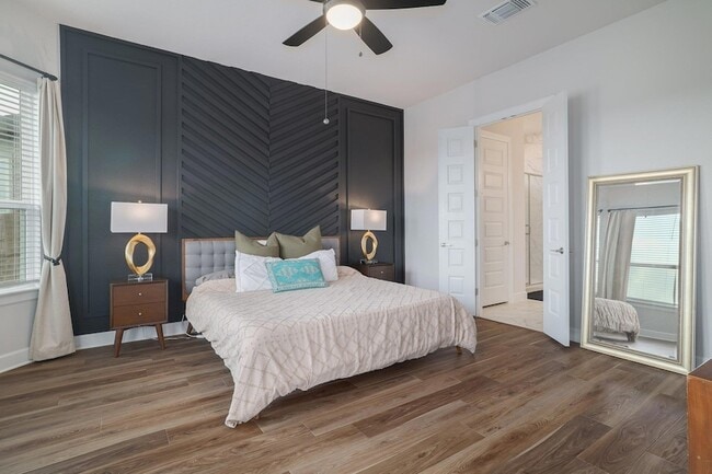 Building Photo - 4906 Seadrift Dr