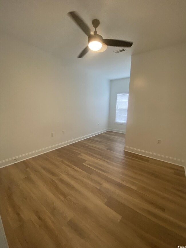 Building Photo - 2013 Silvercrest Dr