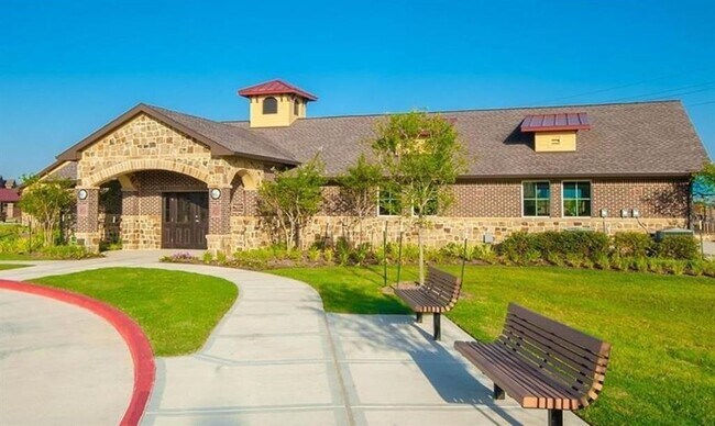 Building Photo - 23802 Piedmont Forest Dr