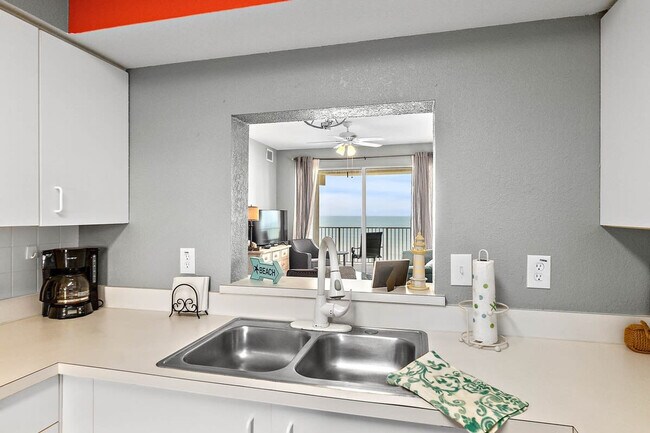 Building Photo - 110 Surfview Dr