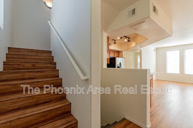 Building Photo - 2401 E Rio Salado Pkwy