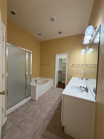 Building Photo - 2440 Ravenhurst Dr