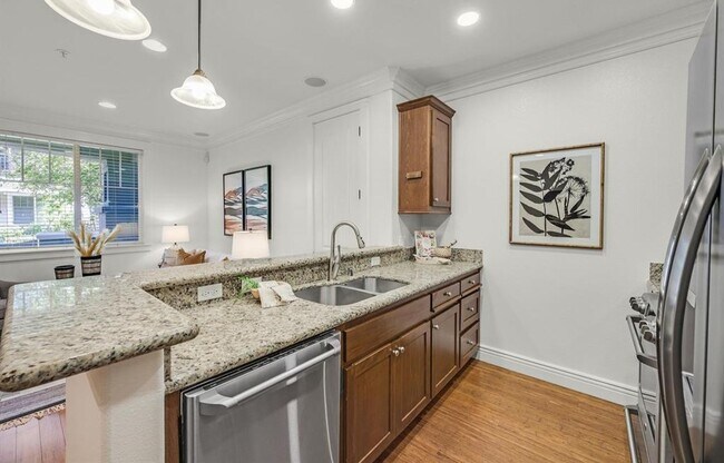 Building Photo - Stunning Ground-Floor 2 bd, 2 ba- Danville...