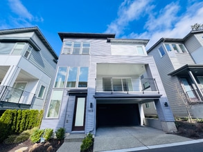 Building Photo - 7808 NE 123rd Ct