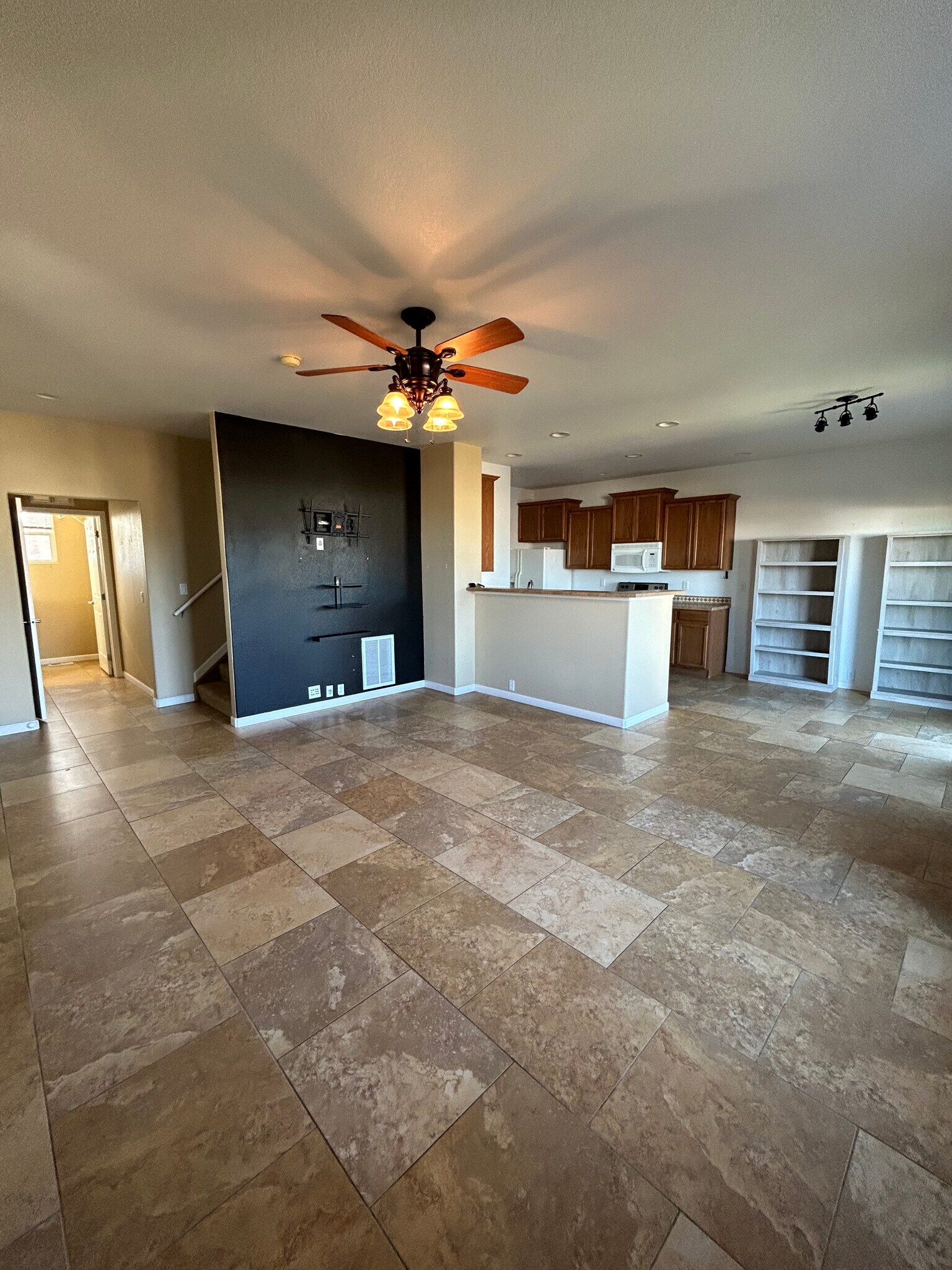 Building Photo - 11840 Bremen Pt