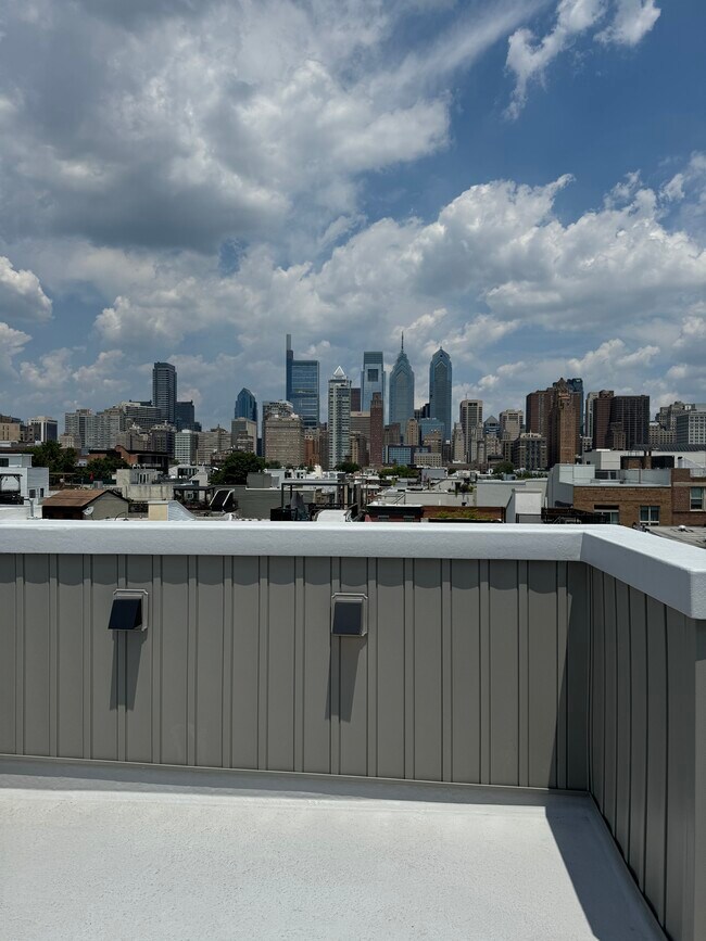 Building Photo - 1623 Christian St