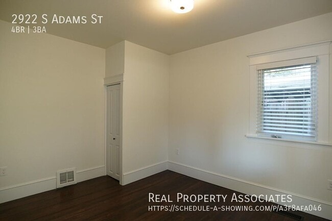 Building Photo - 2922 S Adams St