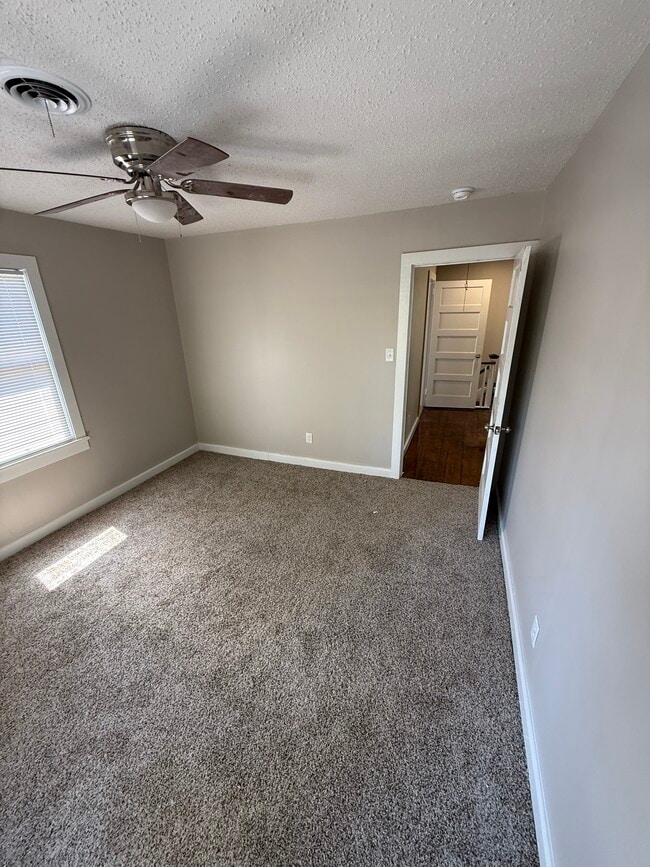 Building Photo - 809 Third Ave