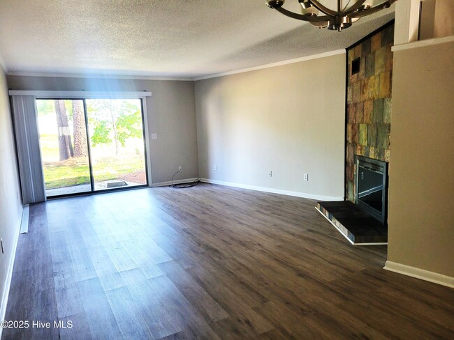 Building Photo - 138 Mallard Cove