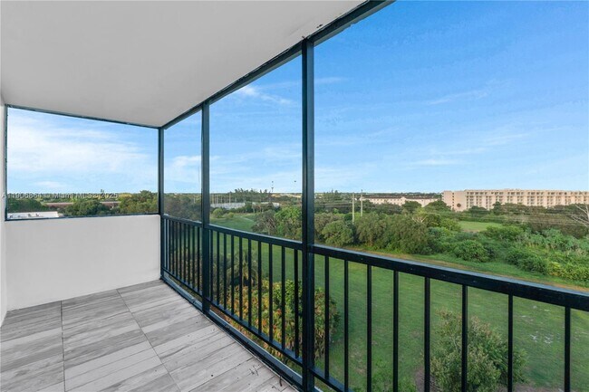 Primary Photo - 4164 Inverrary Dr