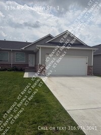 Building Photo - 1136 N Broadview St