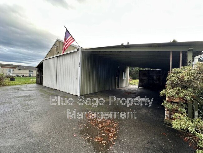 Building Photo - 241 Evans Rd