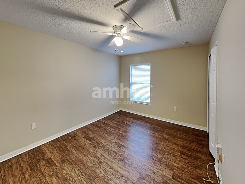 Building Photo - 1159 Macon Dr