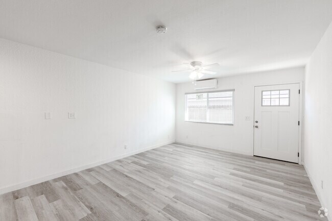 1BR, 1BA - 535SF - Living Room - Agave View Apartments