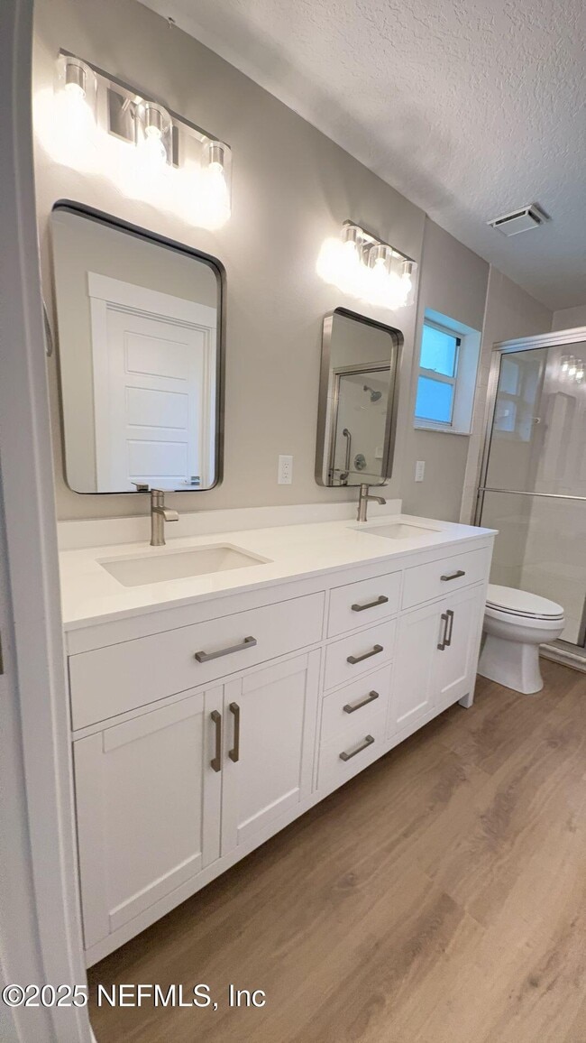 Building Photo - 48 Firethorn Ln