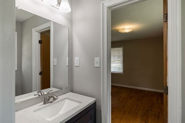 Building Photo - 145 Smithonia Rd