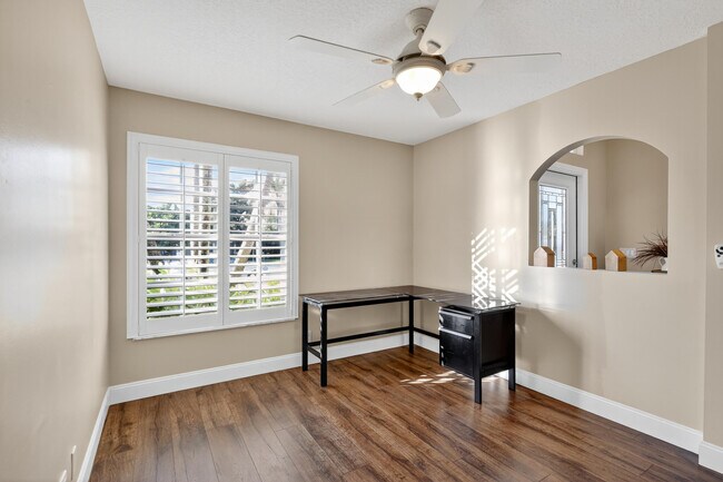 Building Photo - 151 Monterey Way