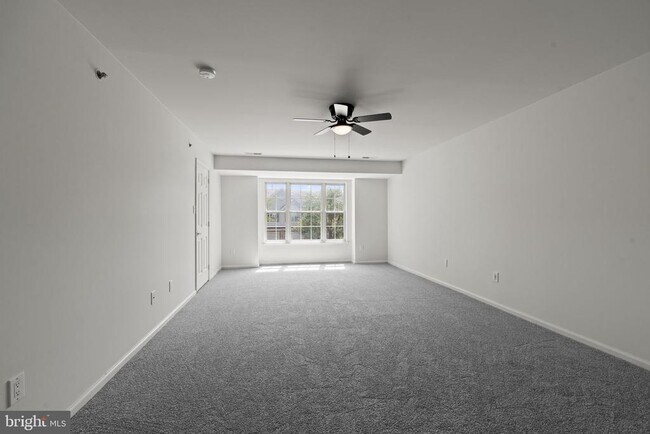 Building Photo - 124 Buckingham Way
