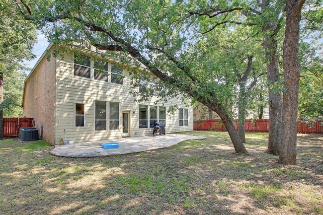 Building Photo - 140 Fairwood Dr