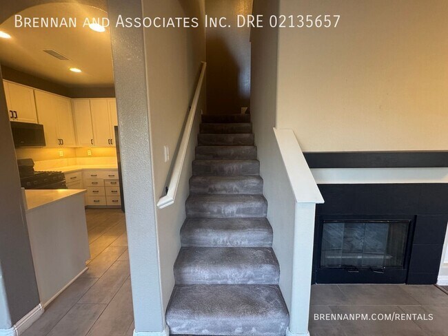 Building Photo - 1165 Latigo Cove