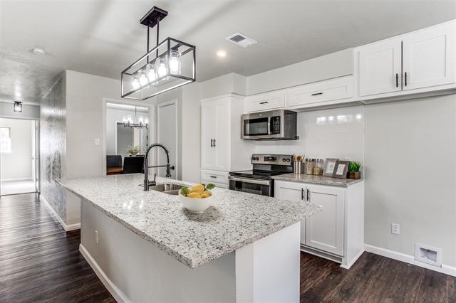 Building Photo - 4013 Burkett Dr