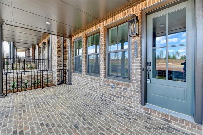 Building Photo - 375 Chiswick Cir