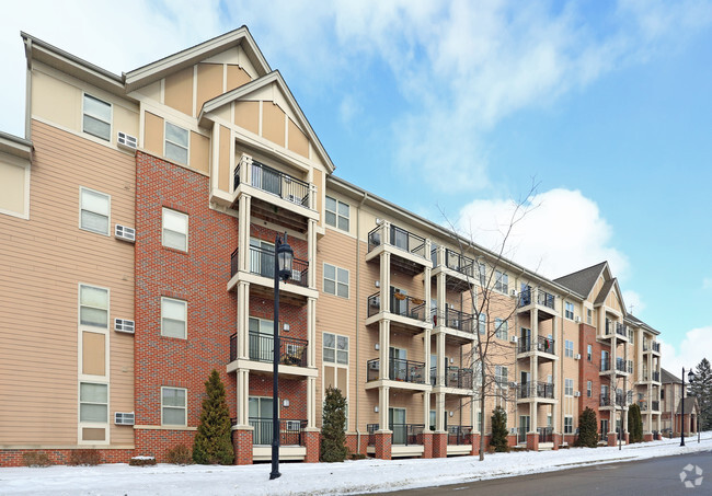 Primary Photo - Berkshire Oconomowoc Senior Apartments