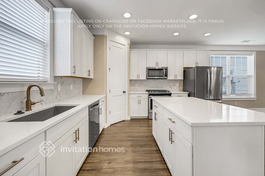 Building Photo - 267 Founders Ln