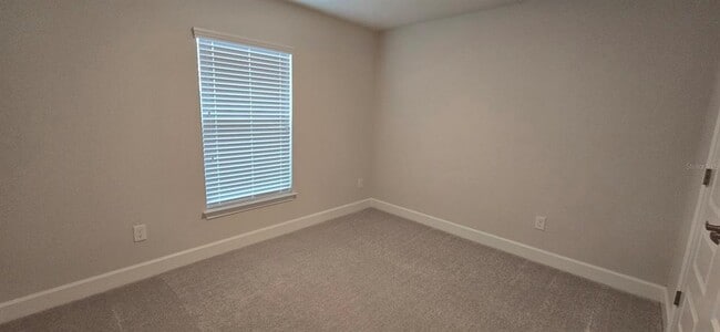 Building Photo - 10715 SW 41st Ave