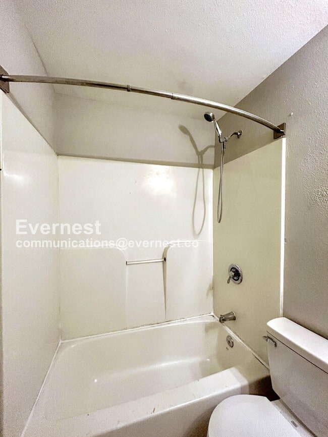 Building Photo - 3513 Briel St