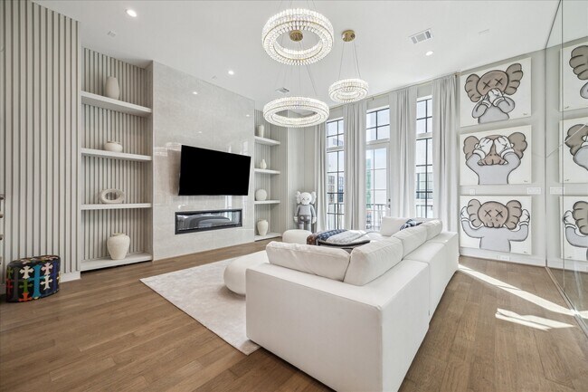 Building Photo - 5820 Winsome Ln