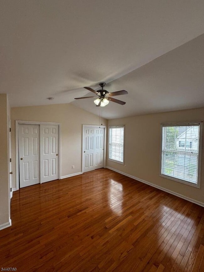 Building Photo - 533 Coventry Dr