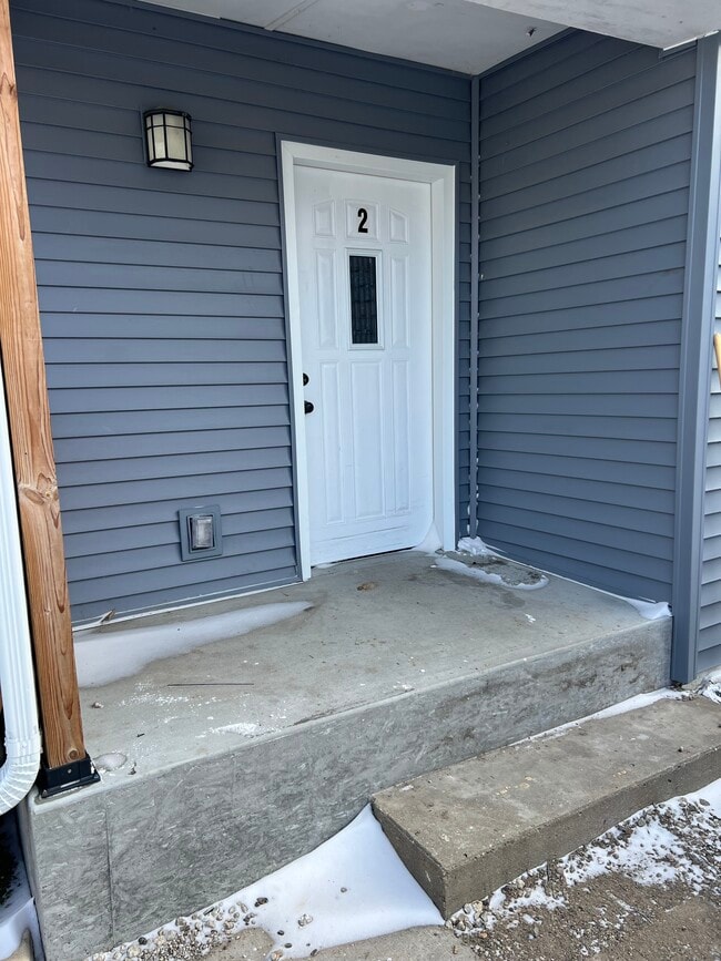 Building Photo - 312 N 1st Ave