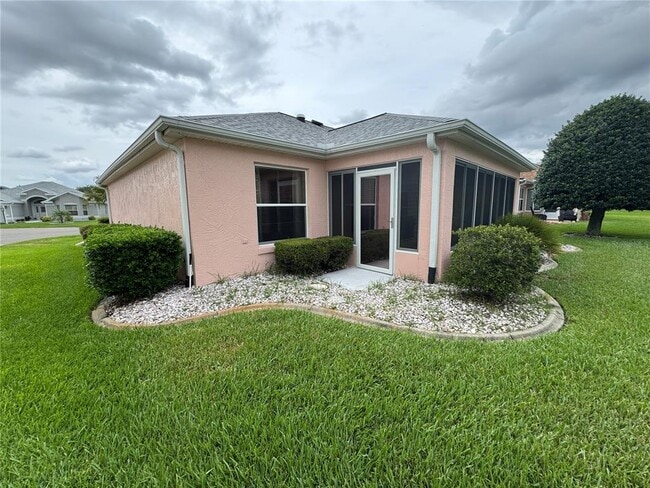Building Photo - 3056 St Thomas Ln
