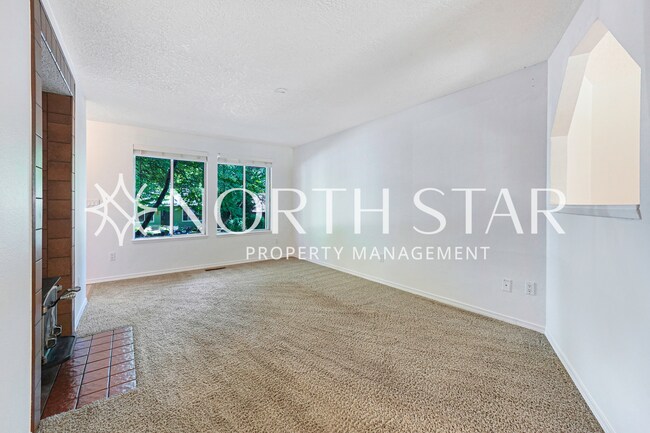 Building Photo - 6269 SW Southwood Dr