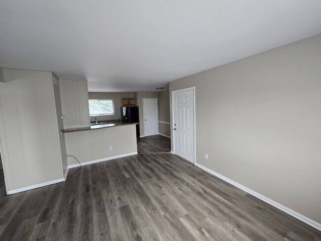 Building Photo - 4709 Northcrest Dr