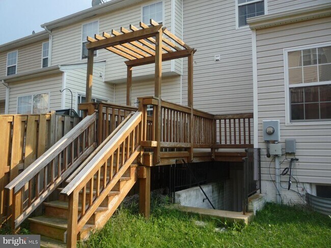 Building Photo - 552 Sparkleberry Terrace NE