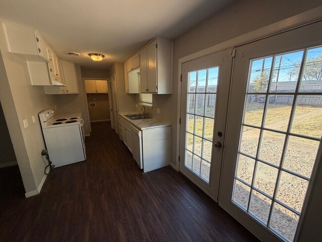 Building Photo - 5412 39th Dr